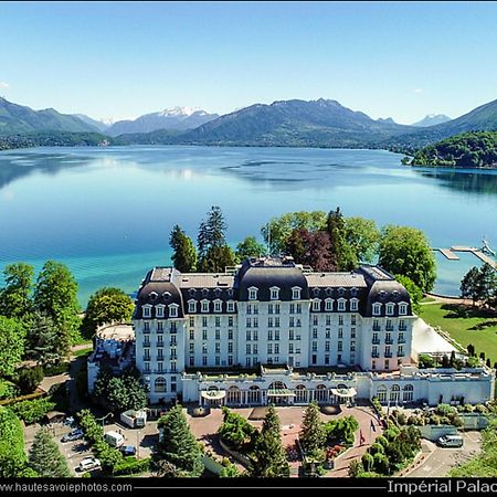 Le Bleu Du Lac 3 Etoiles - Secteur Recherche, Calme & Familiale, A 300M Du Lac & De La Vieille Ville, Garage Prive آنسي المظهر الخارجي الصورة