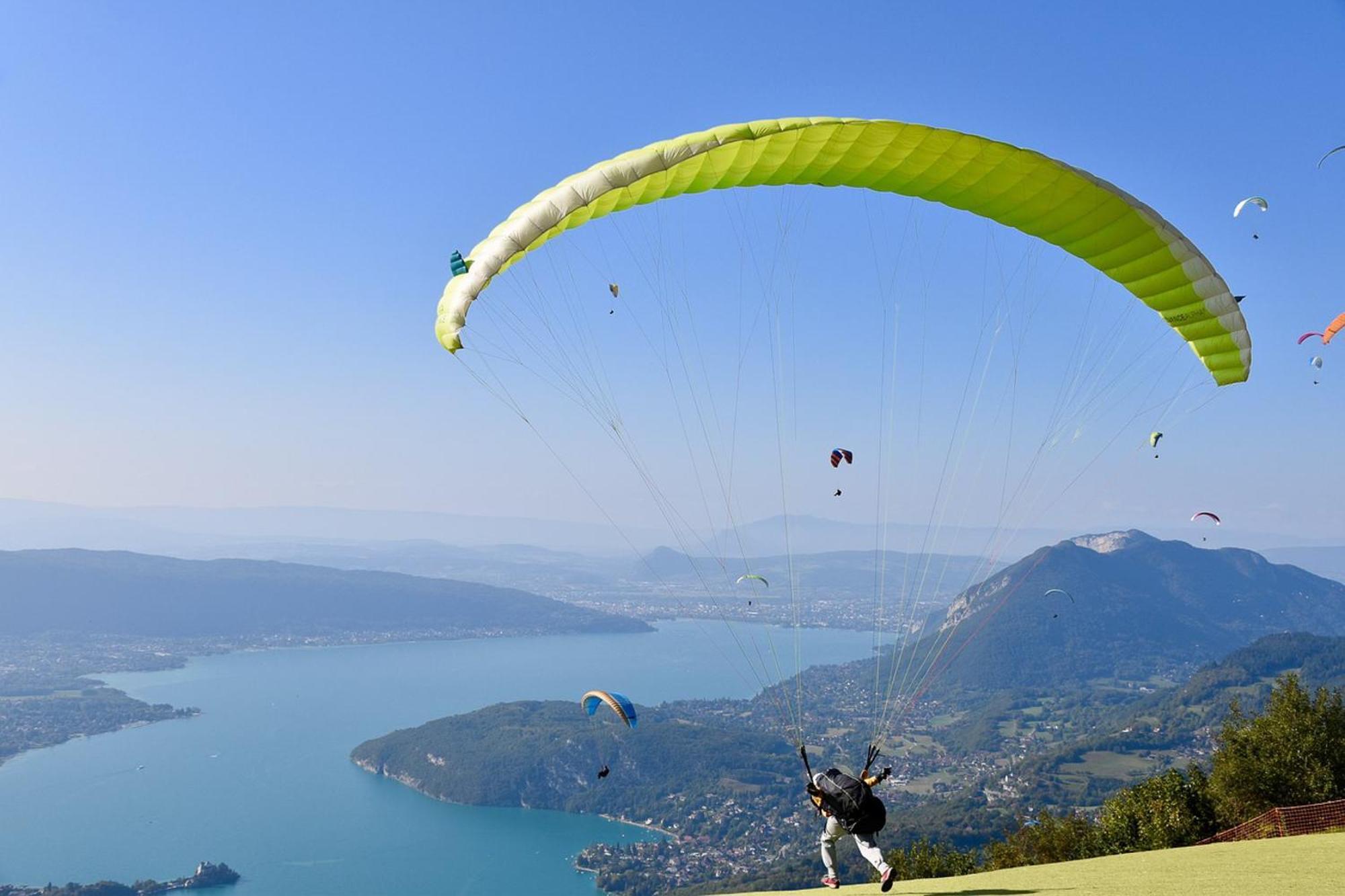 Le Bleu Du Lac 3 Etoiles - Secteur Recherche, Calme & Familiale, A 300M Du Lac & De La Vieille Ville, Garage Prive آنسي المظهر الخارجي الصورة
