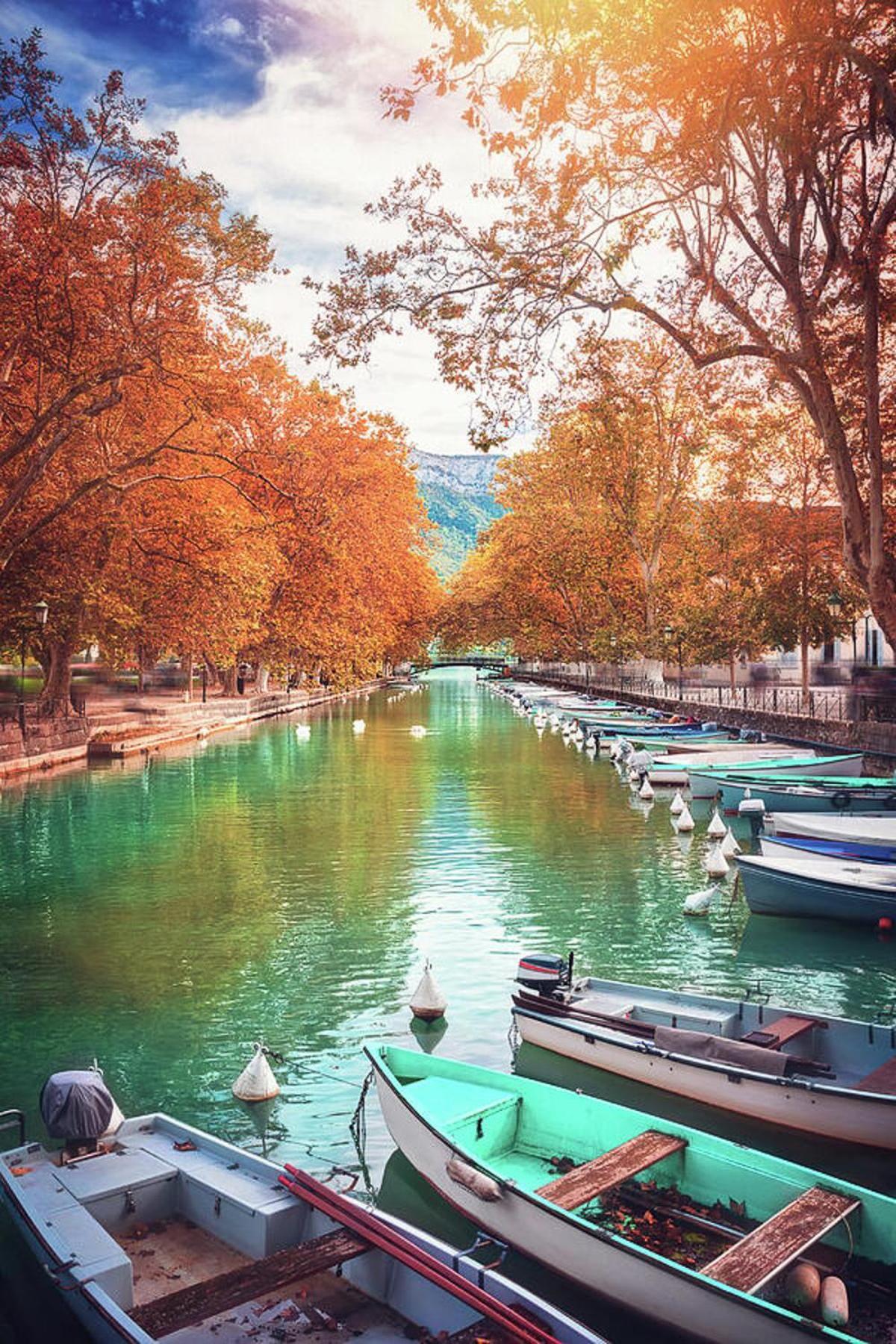 Le Bleu Du Lac 3 Etoiles - Secteur Recherche, Calme & Familiale, A 300M Du Lac & De La Vieille Ville, Garage Prive آنسي المظهر الخارجي الصورة